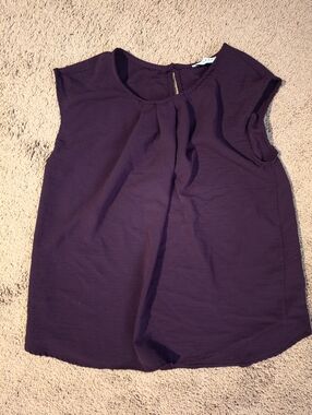 Purple Gilli Sleeveless shirt size medium